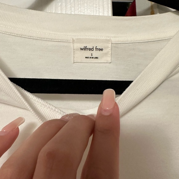 White long sleeve Aritzia top - Picture 2 of 2